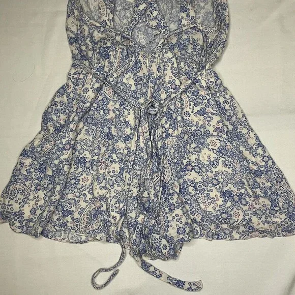 Free People Delfonic Flirty Paisley Romper Size 4 Blue Cross Back Straps Lined - Picture 6 of 12